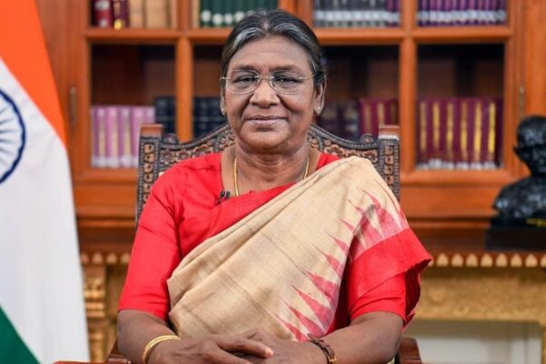 ബില്ലുകള്ക്ക് സമയപരിധി: സുപ്രീംകോടതിയോട് 14 ചോദ്യങ്ങളുമായി രാഷ്ട്രപതി; സവിശേഷ അധികാരം ഉപയോഗിച്ചു