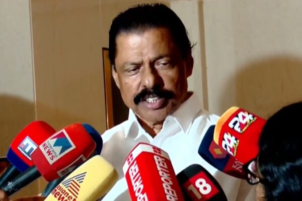 ‘മറച്ചുവെക്കാനുള്ളവര്ക്ക് പരിശോധനയില് അമര്ഷവും പ്രതിഷേധവുമുണ്ടാകാം’; കോണ്ഗ്രസ് നേതാക്കളുടെ വാഹനം പരിശോധിച്ചതില് എംവി ഗോവിന്ദന്