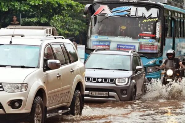 മഴ മുന്നറിയിപ്പില് മാറ്റം; വടക്കന് ജില്ലകളില് അതിതീവ്ര മഴയ്ക്ക് സാധ്യത